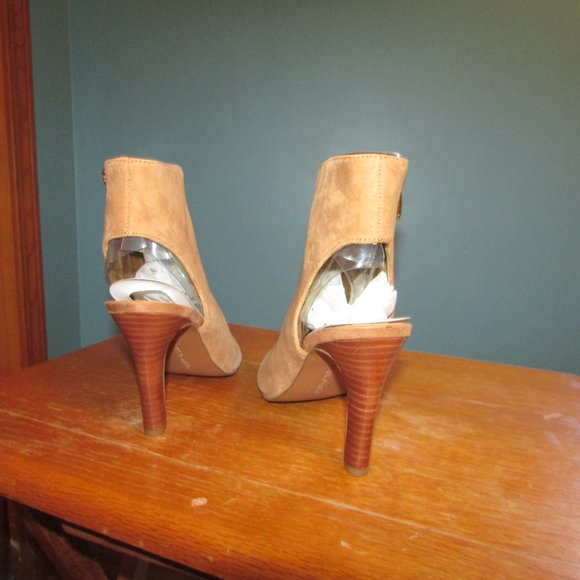 Quimby lace up style bootie - Picture 5 of 8